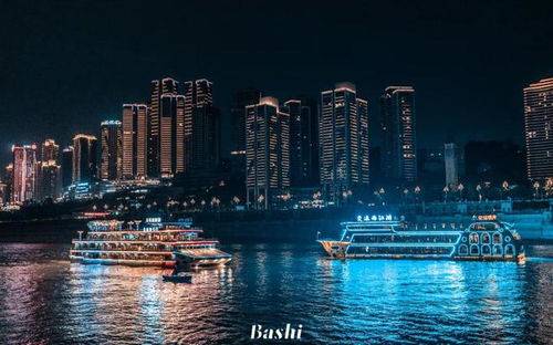 夜幕低垂,山城重庆的千面魅影