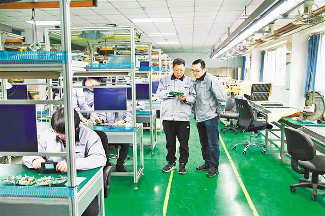 重庆建安仪器有限责任公司党委书记 执行董事胡利民 5年时间 让企业实现规模质量 双跨越