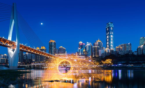 璀璨魔幻不夜天，立体山城冠中华——论重庆夜景之壮丽